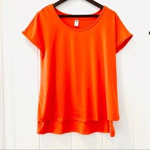 Old Navy Maternity/Nursing Double-Layer Tee